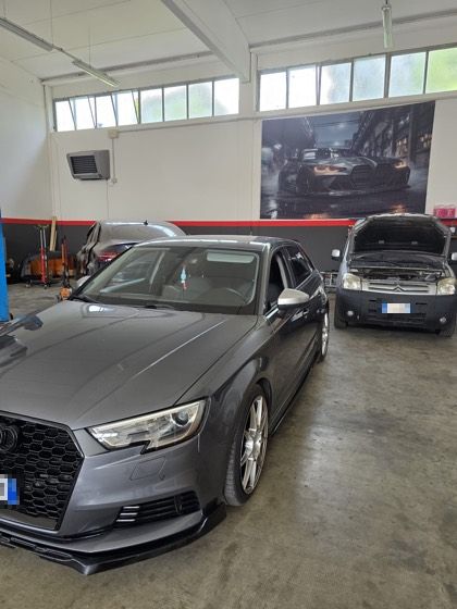 Audi A3, lavoro dell'officina Carfix a Baricella