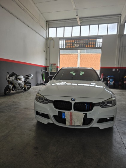 BMW Serie 3, lavoro dell'officina Carfix a Baricella